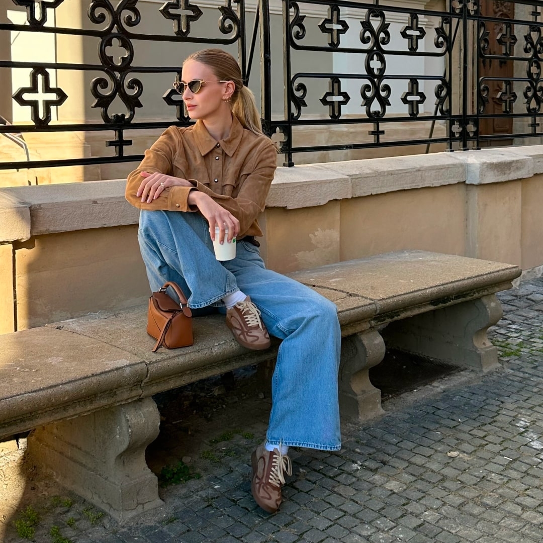 Pantofi sport camel Alma 001 din piele întoarsă naturală - Img 2