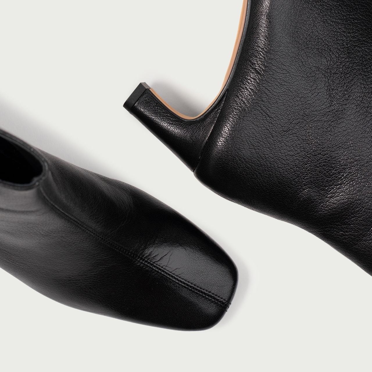 Botine negre cu vârf pătrat și toc gros Charlize din piele naturală de capră - Img 3
