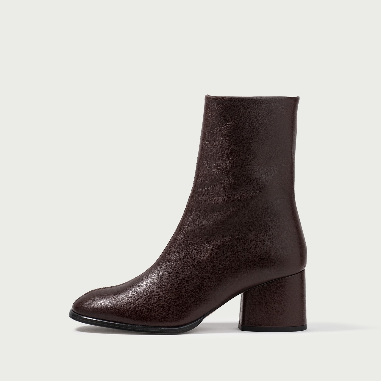 Botine maro cu vârf rotund și toc gros Celine din piele naturală de capră - Img 1