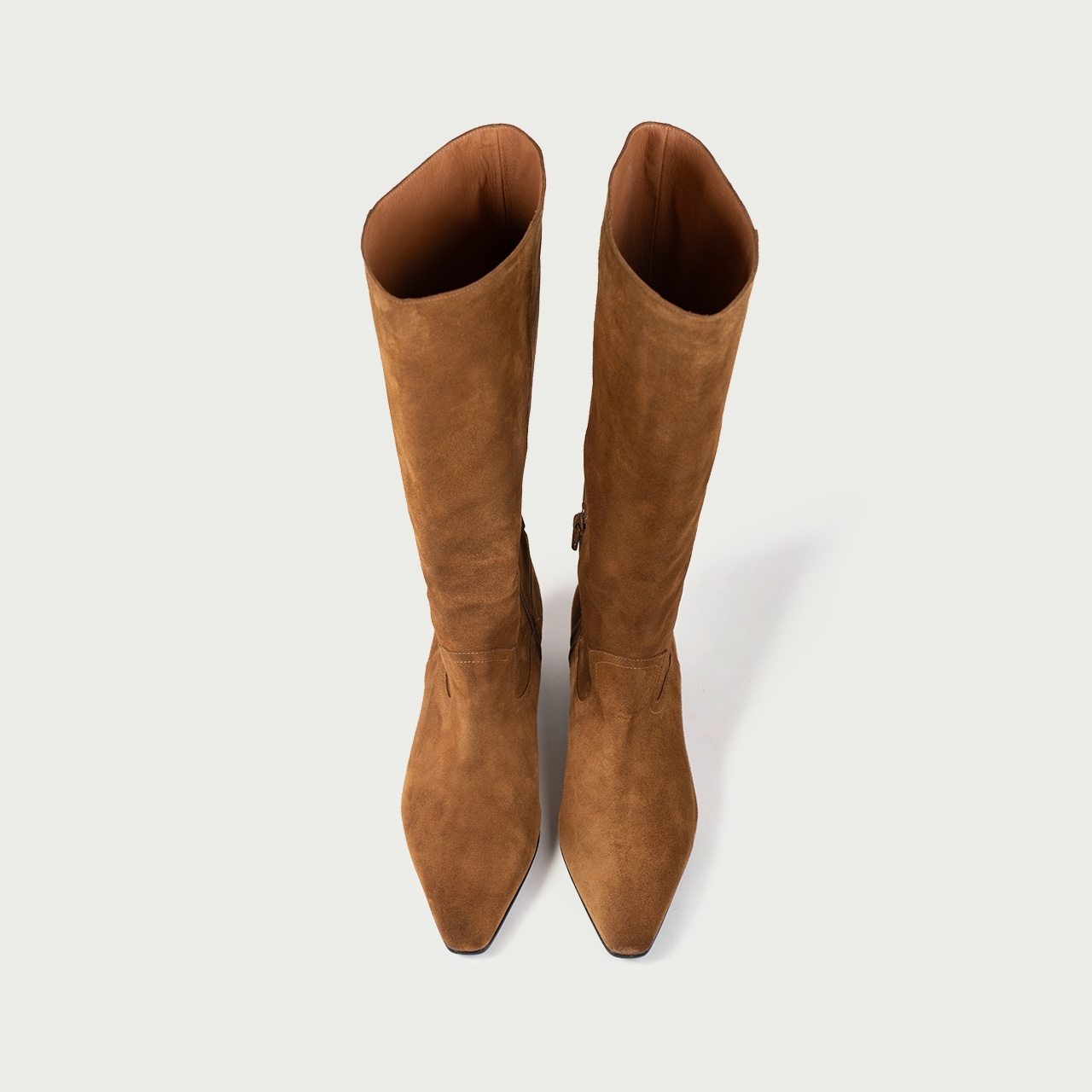 Cizme lungi cu toc gros camel Cassandra din piele întoarsă naturală - Img 4