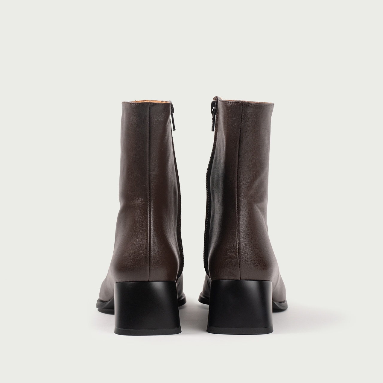 Cizme scurte maro ciocolatiu cu toc gros Zora din piele naturală - Img 3