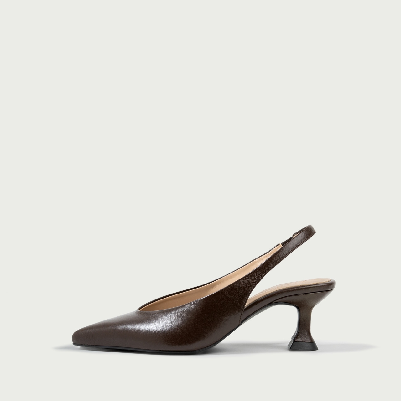 Pantofi decupați cu toc subțire maro ciocolatiu Antonella din piele naturală - Img 1