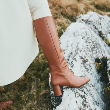 Cizme lungi Queen camel din piele naturală cu toc gros