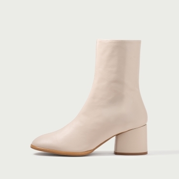Botine ivoire cu vârf rotund și toc gros Celine din piele naturală