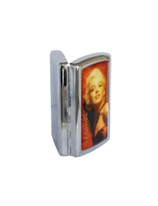 Tabachera metalica din setul cadou Marilyn Monroe