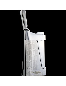 Brichetă metalică de lux Pierre Cardin 272-03, vedere laterala cu capacul deschis, background inchis la culoare, bricheta argintie