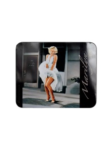 Set cadou Champ Marilyn Monroe, compus din bricheta piezo si tabachera ambele intr-o cutie metalica cadou cu imaginea actritei