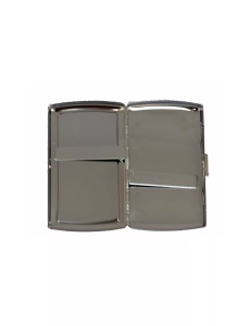 Set cadou Champ Marilyn Monroe, tabachera metalica ce face parte din set, cu imaginea actritei pe una din parti, interior argintiu lucios cu cele 2 cleme de suport al taigaretelor