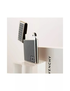 Brichetă de lux Givenchy 3311 cu model geometric, vedere unghiulara, capac deschis, sistem aprindere cu piatra