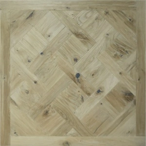 Multi-Layer Versailles Antique - Oak, Distressed, Brut