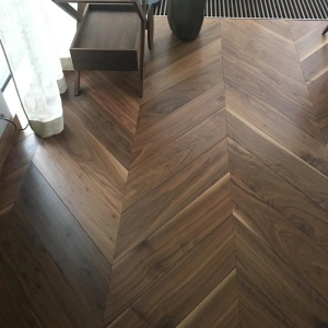 Chevron parquet american walnut ABC width 100mm brut barcelona