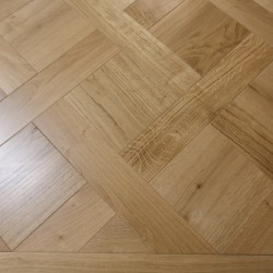 Multi-Layer Versailles Antique - Oak, Soft Brushed, Varnished Matt