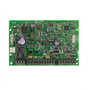 Modul de control acces: 4 fire conexiuni pentru 1 uşă: cititor de cartelă, REX, contact de uşă şi ieşire de yală; compatibil cu cititoarele Wiegand 26-bit sau Paradox pe 4 fire: R910 / R915; acces cu cartelă şi/sau cod, cu cititorul R915; armare cu
