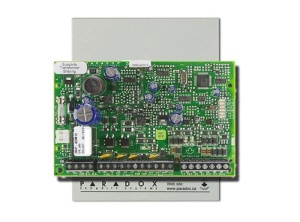 Modul de control acces: 4 fire conexiuni pentru 1 uşă: cititor de cartelă, REX, contact de uşă şi ieşire de yală; compatibil cu cititoarele Wiegand 26-bit sau Paradox pe 4 fire: R910 / R915; acces cu cartelă şi/sau cod, cu cititorul R915; armare cu - Img 2