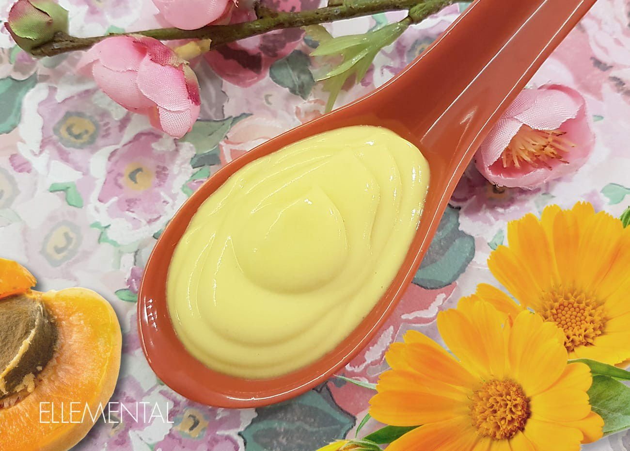 Cremă de mâini anti-aging cu gălbenele