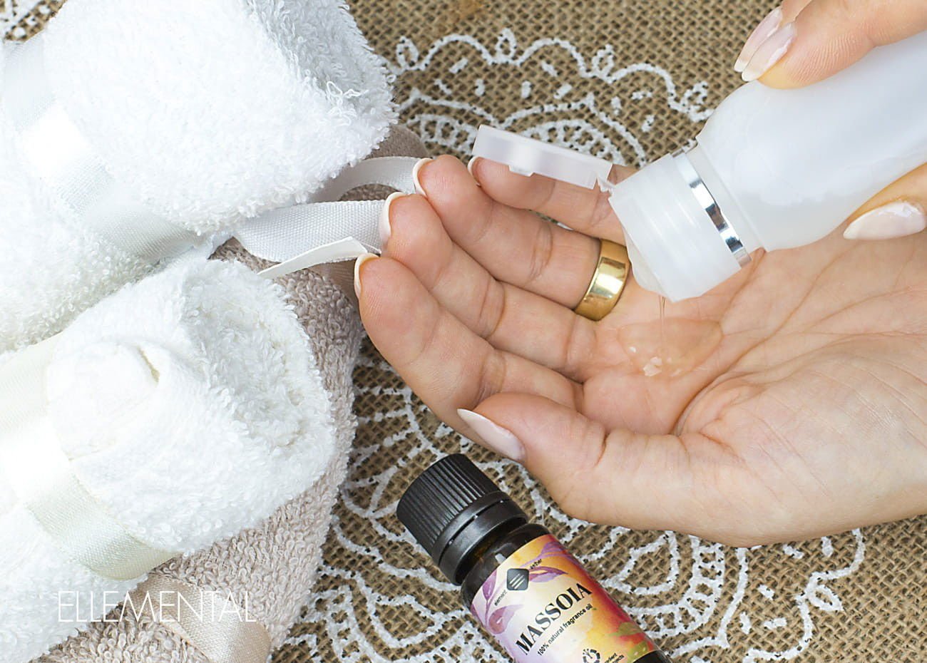 Gel de duș Beautifully Moisturizing Body Wash
