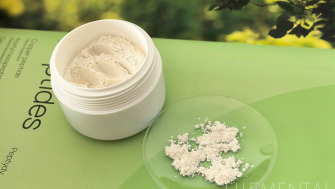 Breese Cleansing Powder