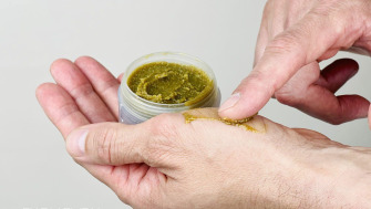 Balsam reparator Tamanu & Tea tree