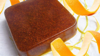 Săpun exfoliant cu urucum şi citrice