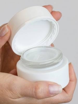 Borcan sticlă mată albă cu capac și disc AK 50 ml - Img 3