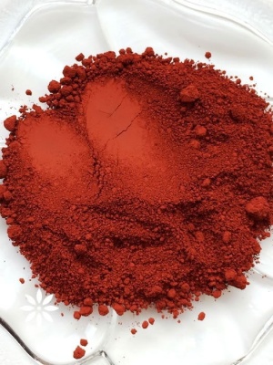Pigment cosmetic mat 18 Red