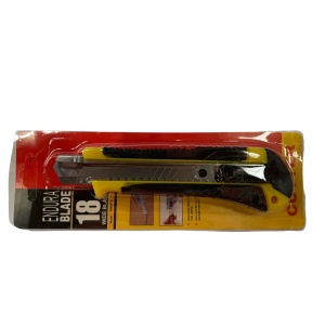 Cutter cu Maner Plastic 1