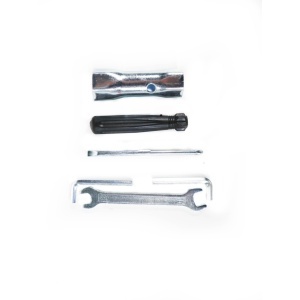 Motocoasa POLAND B7420, 40.5 cmc, rezervor 1.2 l, disc 255 mm, turatie maxima 9000 rpm, cap cu fir, disc 3 lame si ham, pentru intretinere vegetatie - Img 5