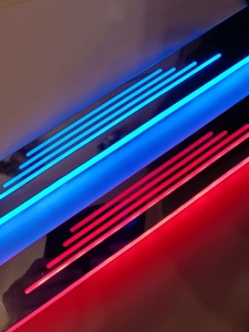 Set 2 Praguri Iluminate Universale RGB Auto cu Banda Dublu Adeziva, Incarcare USB-C, 25 Moduri - Img 5