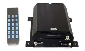DVR auto cu 4 canale 12V/24V cu inregistrare pe hard disk si card SD