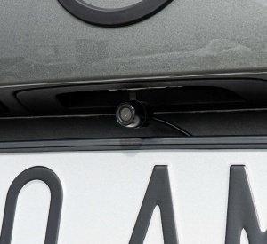 Camera Video Pentru Parcare Cu Marsarier HD-320 12V 720p - Img 2