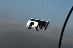 Emblema Laterala R-line Negru - Img 2