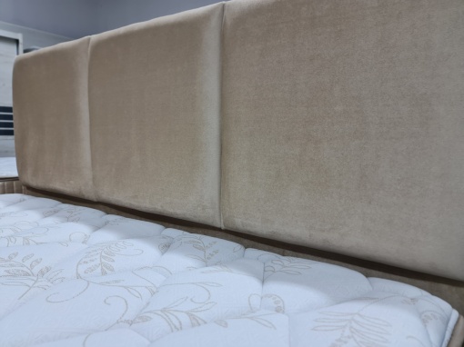 Set pat tapitat cu lada si saltea Marquis 160x200 cm crem - Img 3