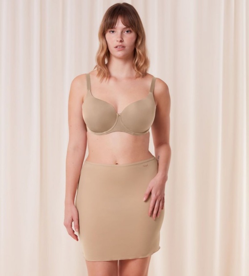 Jupă scurtă netedă antistatic, Triumph Body Make-Up Skirt 02