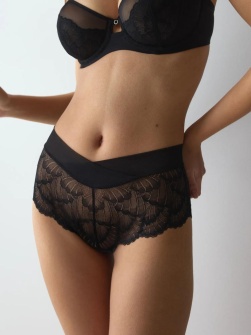 Chilot din dantelă elastică, Triumph Love in Lace Shorty Negru - Img 3