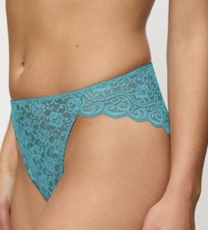 Chilot din dantelă răscroit, Triumph Amourette Highleg Tai - Img 3