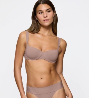 Sutien cu armătură inovatoare, Triumph Body Make-Up Illusion Balconette Maro
