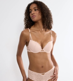 Sutien push-up cu dantelă, Triumph That Night in Vegas WHU Crem