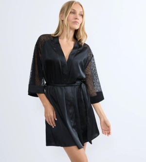 Halat satin Triumph A Weekend To Remember Negru | Kimono elegant cu dantelă