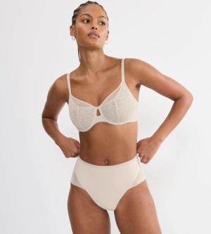 Sutien elegant minimizer cu armătură, Triumph Comfort Contour W01 Bej