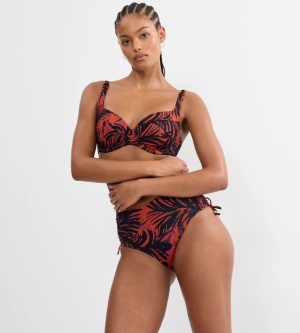 Sutien de baie cu armătură și cupe buretate, decolteu tip sweetheart, Triumph Summer Palm WP 01, Maro