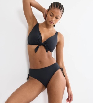 Sutien de baie cu armătură și decolteu adânc, Triumph Summer Twist W Negru