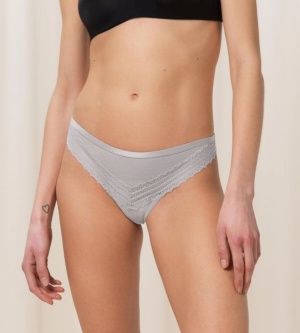 Chilot din dantelă, Triumph Tempting Tulle_01 String
