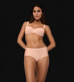 Sutien cu armătură inovatoare, Triumph Body Make-Up Illusion Balconette - Img 3