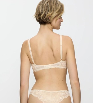 Sutien cu sârmă Triumph Amourette Charm W02 Crem fără burete, susținere invizibilă - Img 9