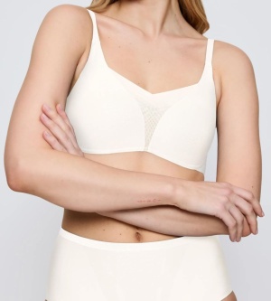 Sutien modelator Triumph Shape Smart P Ecru - Img 3