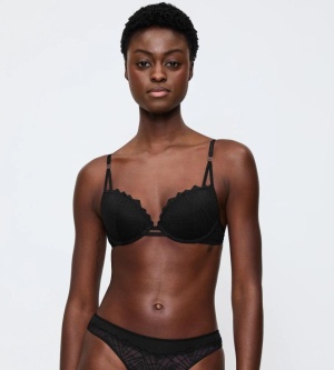 Sutien push-up cu dantelă, Triumph That Night in Vegas WHU Negru