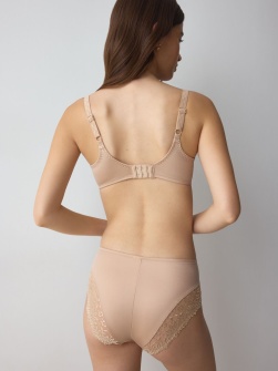 Sutien Minimizer pentru femeile cu bust generos, cu armătură, fără burete, Triumph Ladyform Soft W Bej - Img 2