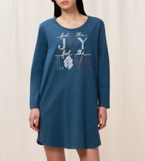 Cămașă de noapte scurtă, Triumph Nightdresses