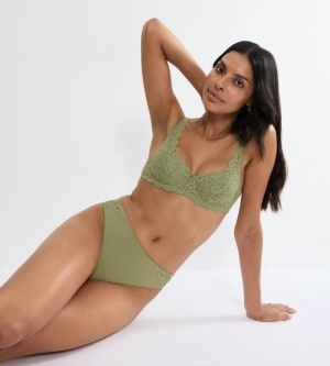 Chilot delicat cu dantelă, Triumph Amourette Tai Verde - Img 4