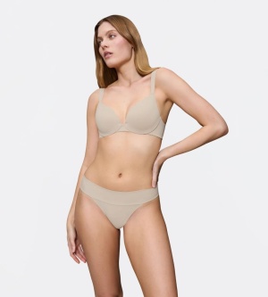 Chilot tanga, Triumph Body Make-Up Illusion String Bej - Img 4